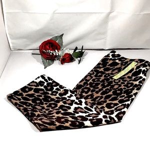 Gianni Bini Leopard print skirt
